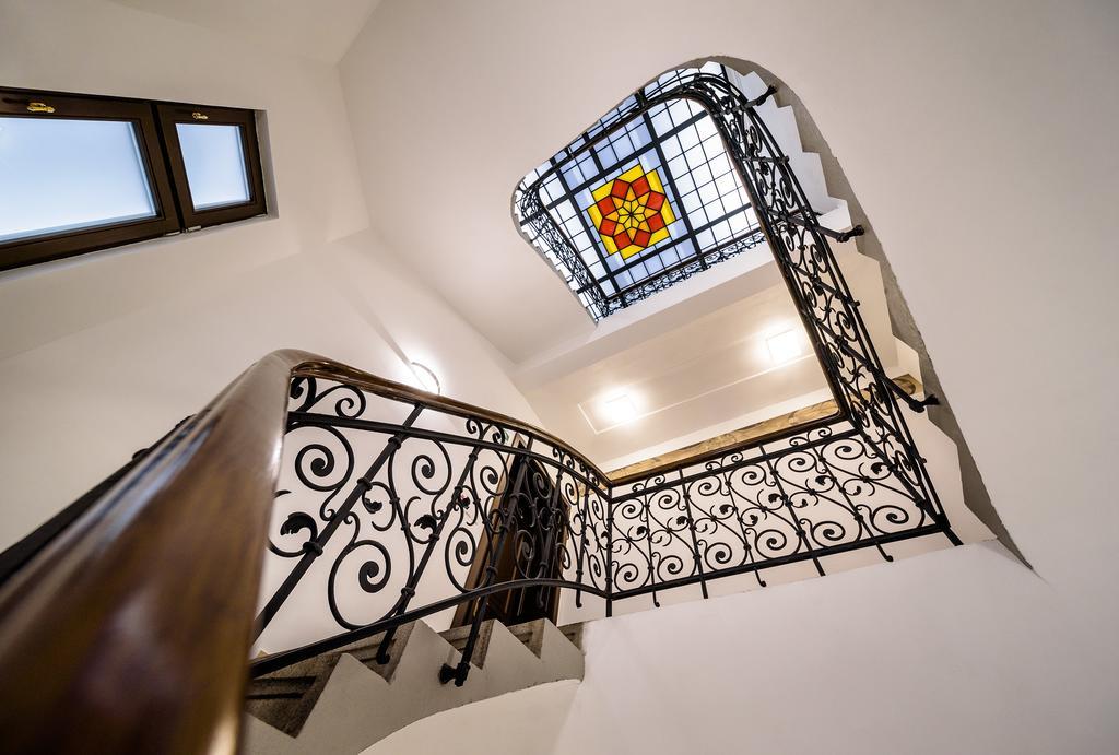 Rooftop Triplex Apartment In Centre Hradec Kralove Exterior photo