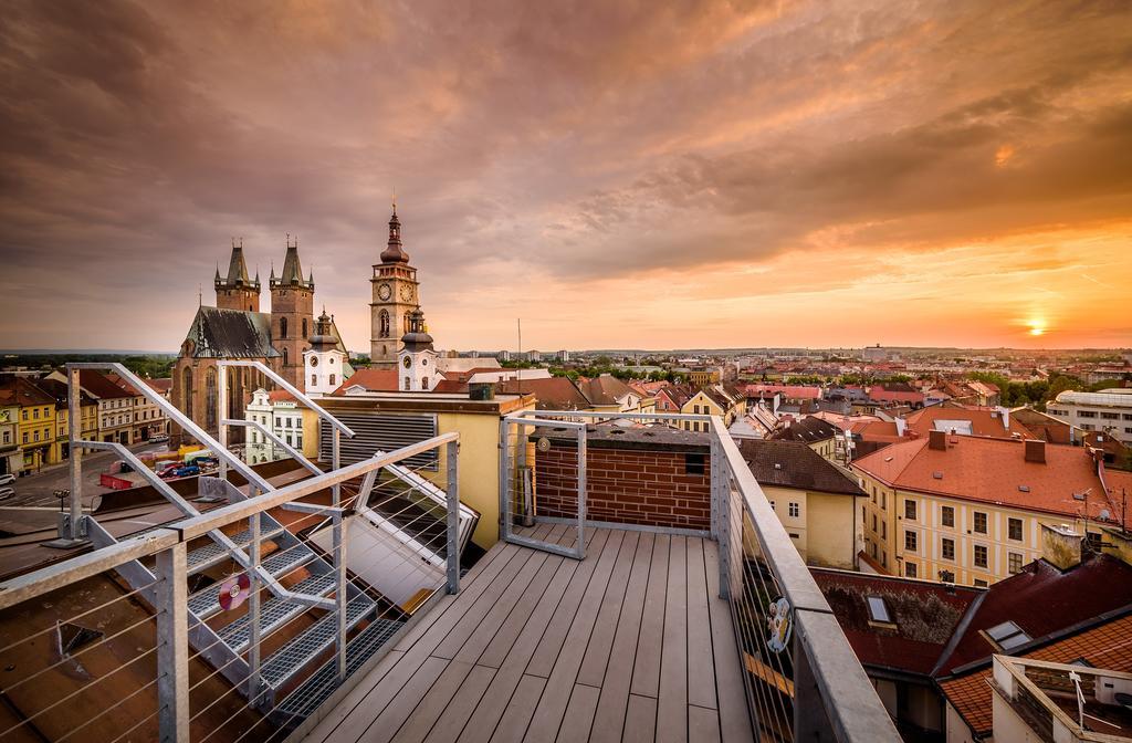 Rooftop Triplex Apartment In Centre Hradec Kralove Exterior photo
