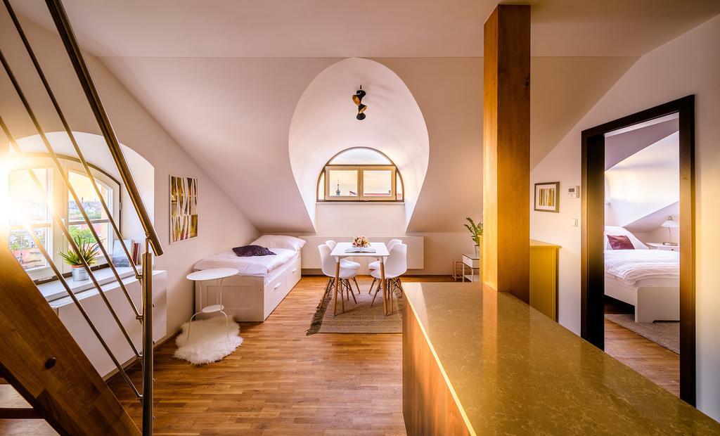 Rooftop Triplex Apartment In Centre Hradec Kralove Exterior photo